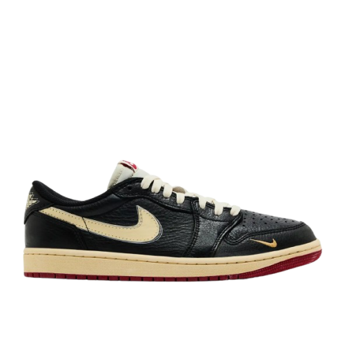 Air Jordan 1 Retro Low OG...