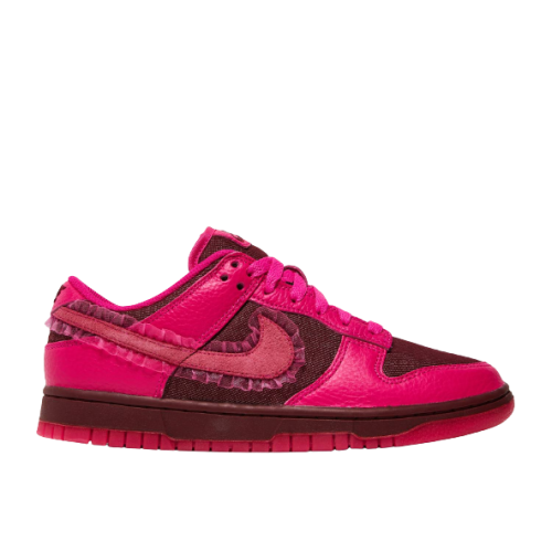 Nike Dunk Low Valentines...